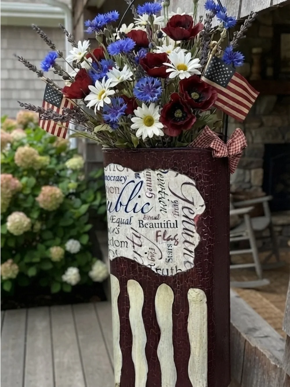 Patriotic Burgundy and Cream Rustic Flag Vase - Unbranded
